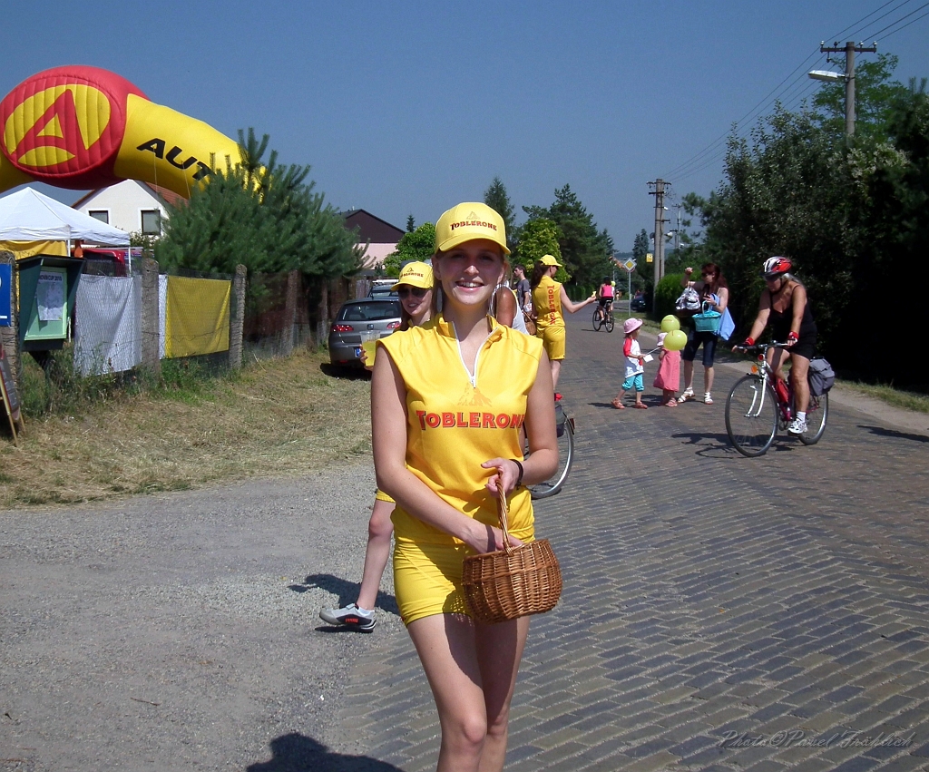 Znovin Cup 2010 e, hostesky.JPG